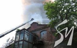 На заводі в Харкові сталась масштабна пожежа: гасили сім годин На заводі в Харкові сталась масштабна пожежа: гасили сім годин