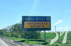 Чергові удари ЗСУ по Антонівському мосту: окупанти визнають пошкодження, закривають його для проїзду Чергові удари ЗСУ по Антонівському мосту: окупанти визнають пошкодження, закривають його для проїзду