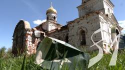 “Вони на нас напали, нащо нам їх церква”. Віряни розбитого храму в Лукашівці хочуть перейти до ПЦУ “Вони на нас напали, нащо нам їх церква”. Віряни розбитого храму в Лукашівці хочуть перейти до ПЦУ