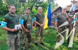 На Чернігівщині попрощалися з бійцем, який загинув на Донбасі