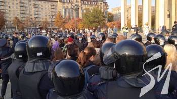 У Росії поновилися антивоєнні протести, вже десятки затриманих У Росії поновилися антивоєнні протести, вже десятки затриманих