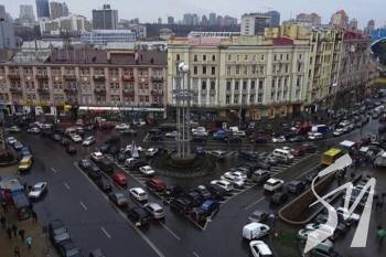 У Києві з'явилась Площа Українських Героїв. Список нових перейменувань У Києві з'явилась Площа Українських Героїв. Список нових перейменувань