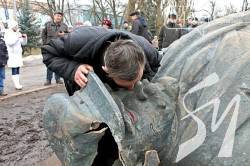 На Чернігівщині заарештували комуністичну власність. Ви теж не знали, що вона є? На Чернігівщині заарештували комуністичну власність. Ви теж не знали, що вона є?
