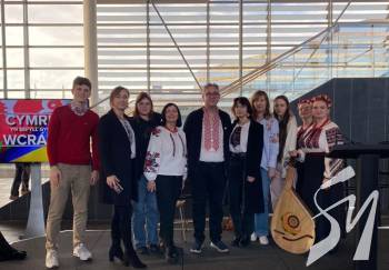 У парламенті Вельсу вшанували роковини пам’яті жертв Голодомору-геноциду У парламенті Вельсу вшанували роковини пам’яті жертв Голодомору-геноциду
