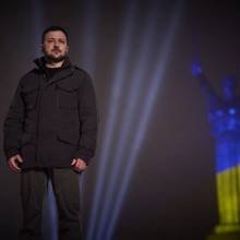 Звернення Володимира Зеленського почнеться о 23:40. Де дивитися Звернення Володимира Зеленського почнеться о 23:40. Де дивитися