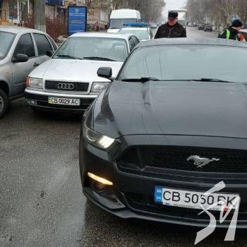 �� Ford Mustang ��������� ����� �� ��� ���