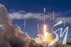 SpaceX ��������� � ������ �� 60 ���������