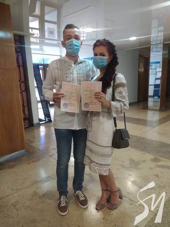 �� 6 ������ � �������� �������� 600 ����� ����� 