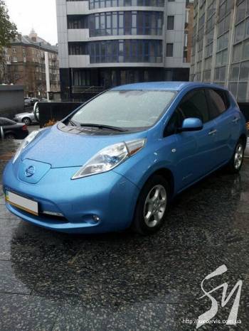 ������ ����������� Nissan Leaf � ������, ��������� � ���������