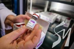  ,    AstraZeneca Covid-19  