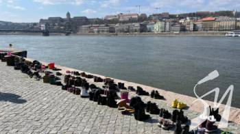 300 ��� ������ �� ����� �����: � �������� ��������� ������ � ��������� ��������