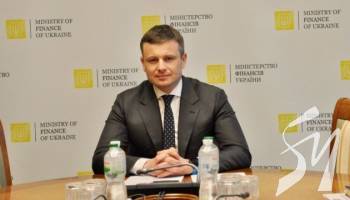 ������ ������� ������� ���������� $10 ������� ������������ � ��������